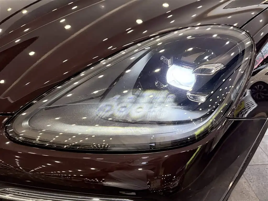 Porsche Cayenne 2018 — Photo 16/20