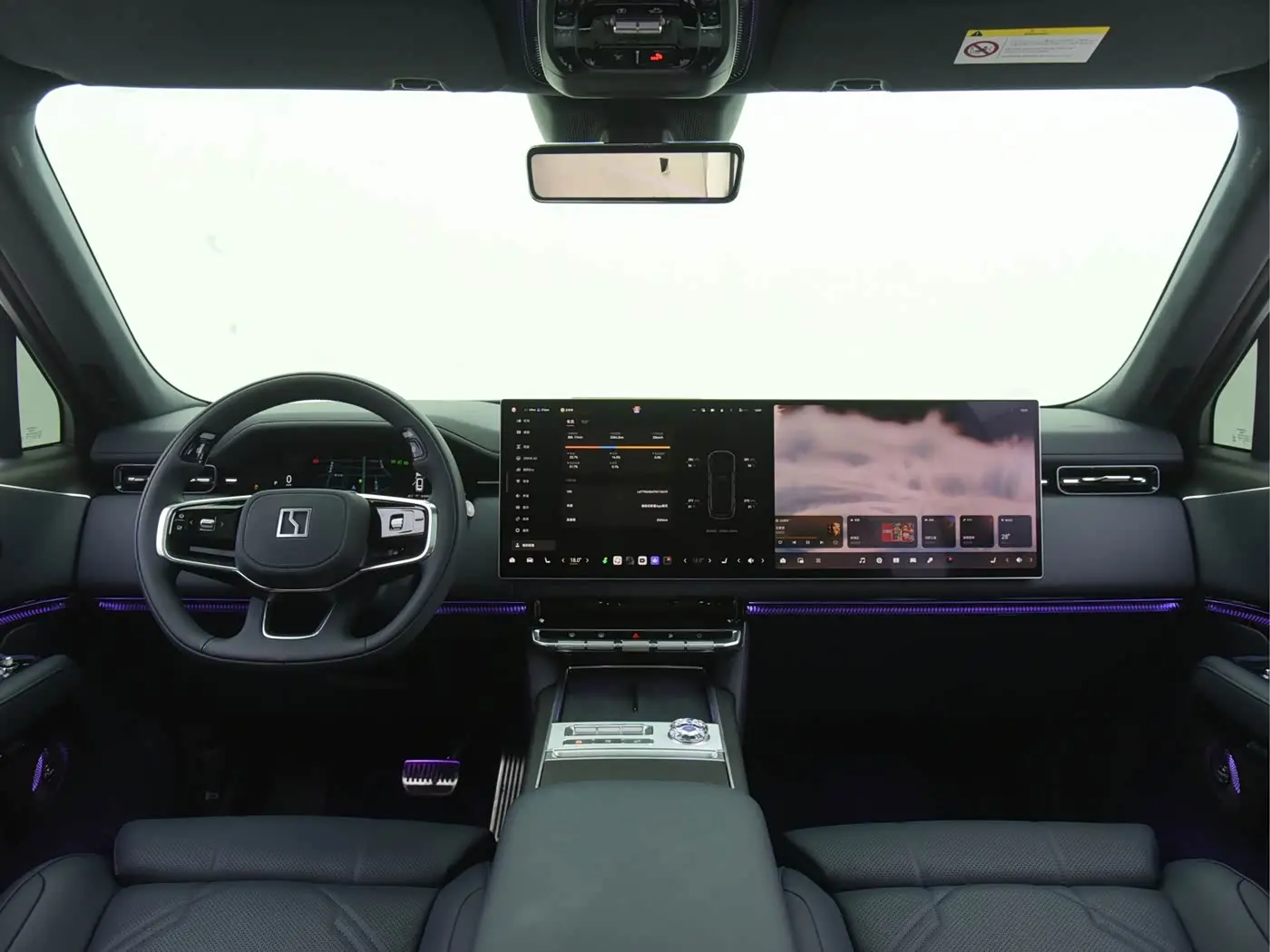 ZEEKR 9X 2026 — Photo 14/20