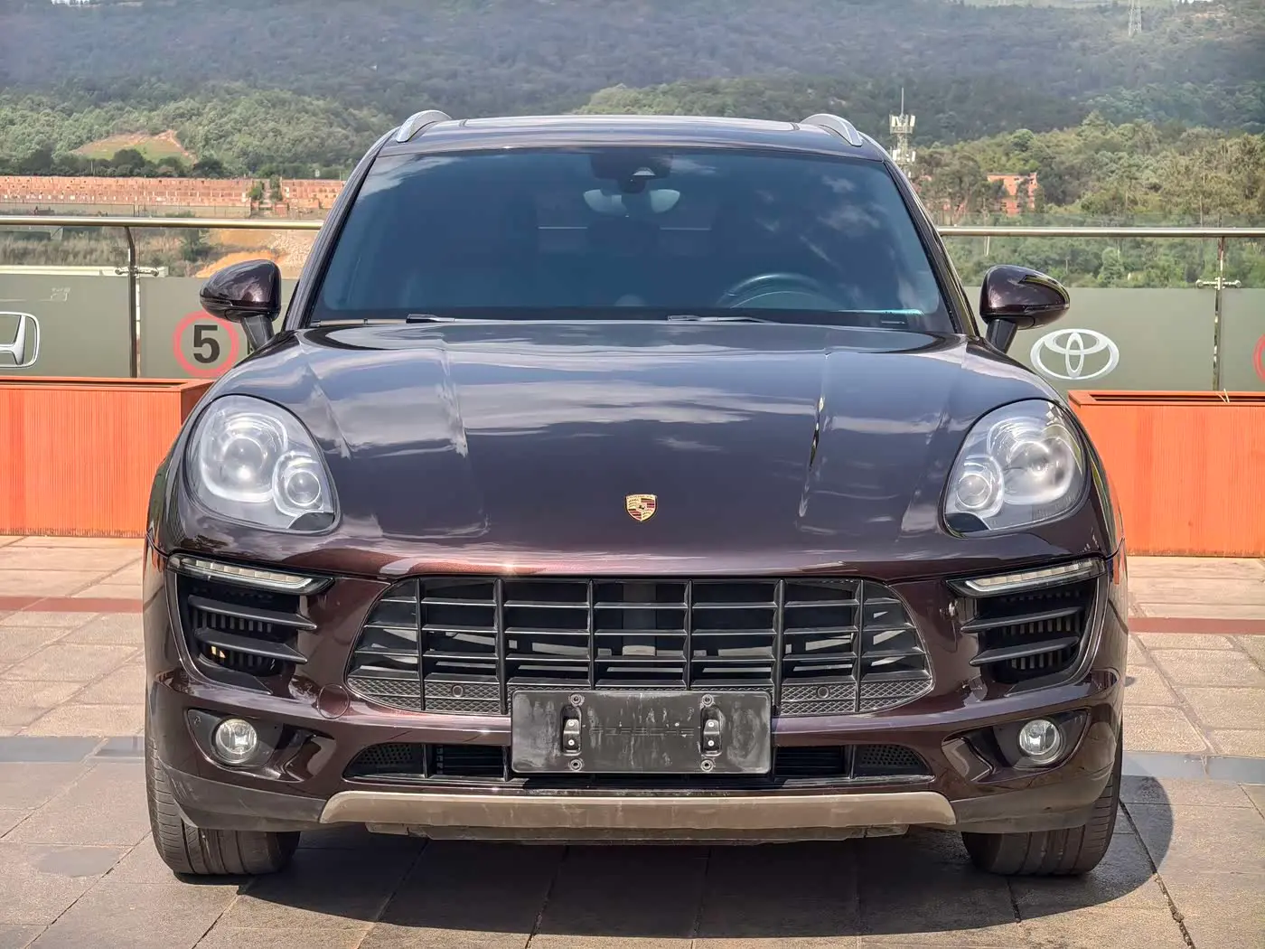 Porsche Macan 2017 — Фото 2/20