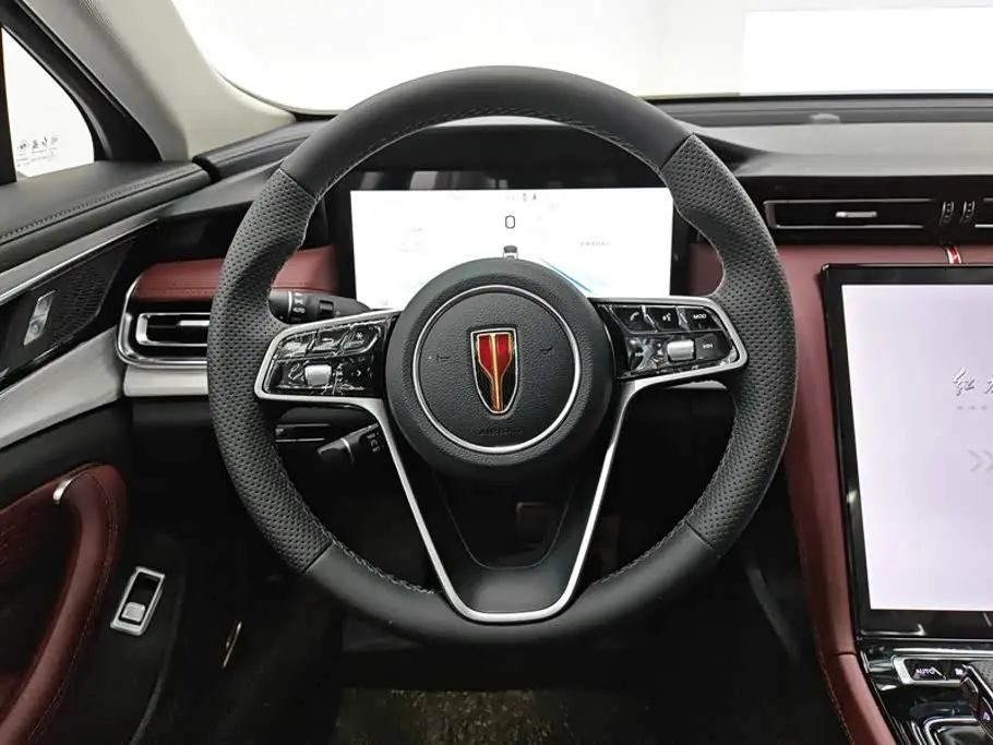 Hongqi H5 PHEV 2026 — Photo 15/16