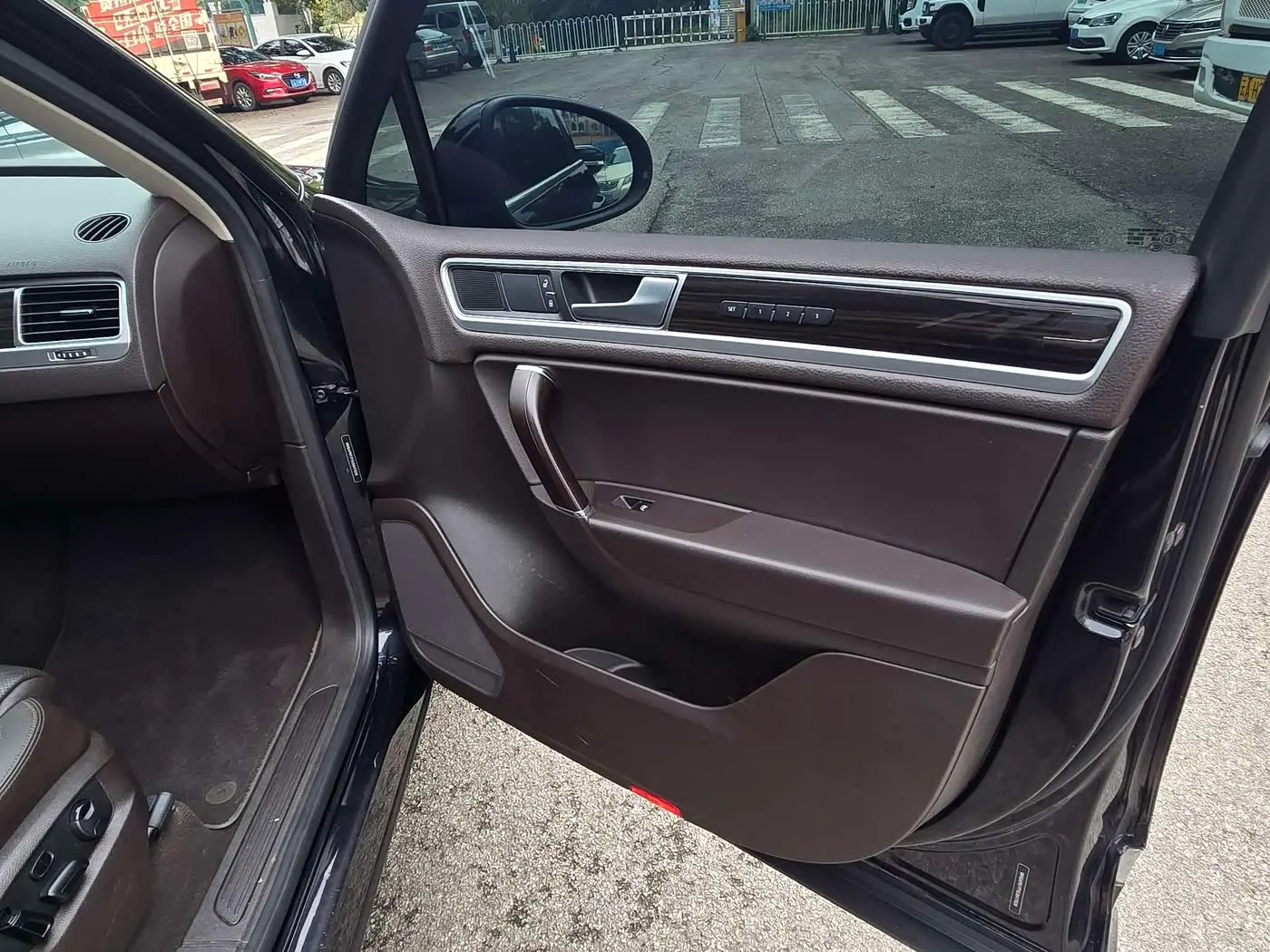 Volkswagen Touareg 2016 — Photo 7/17