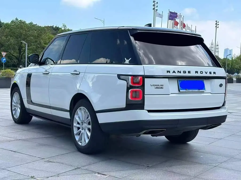 Land Rover Range Rover 2019 — Photo 2/6
