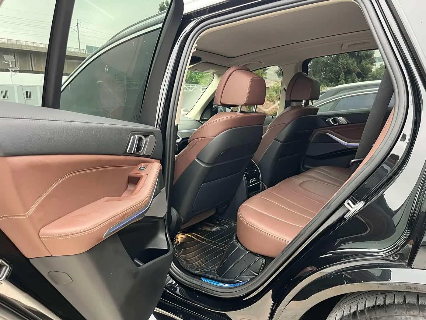 BMW X5 2021 — Photo 7/10