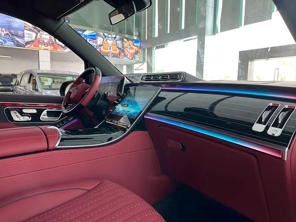 Mercedes-Benz Vito 2023 — Photo 8/20