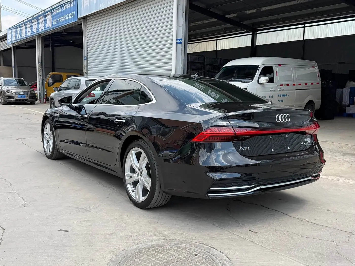 Audi A7L 2024 — Şəkil 10/15