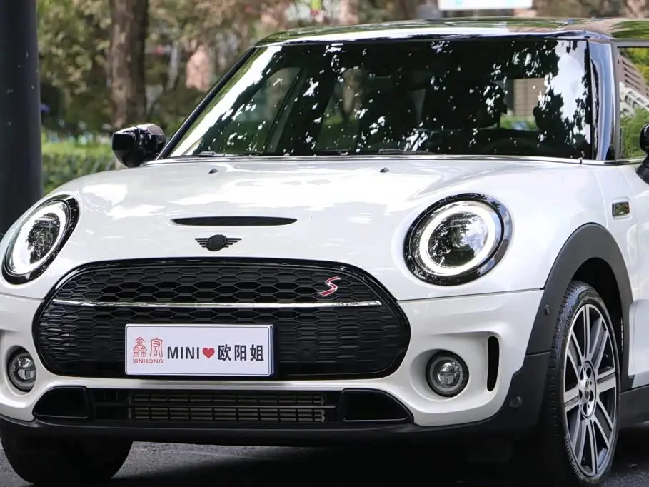 MINI CLUBMAN 2024 — Фото 9/20