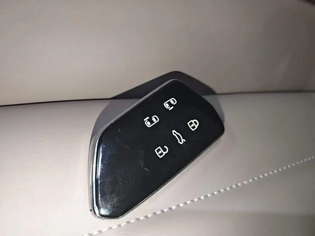 Volkswagen Viloran 2025 — Photo 9/20
