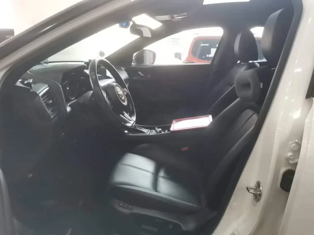 Mazda CX-4 2021 — Photo 15/20