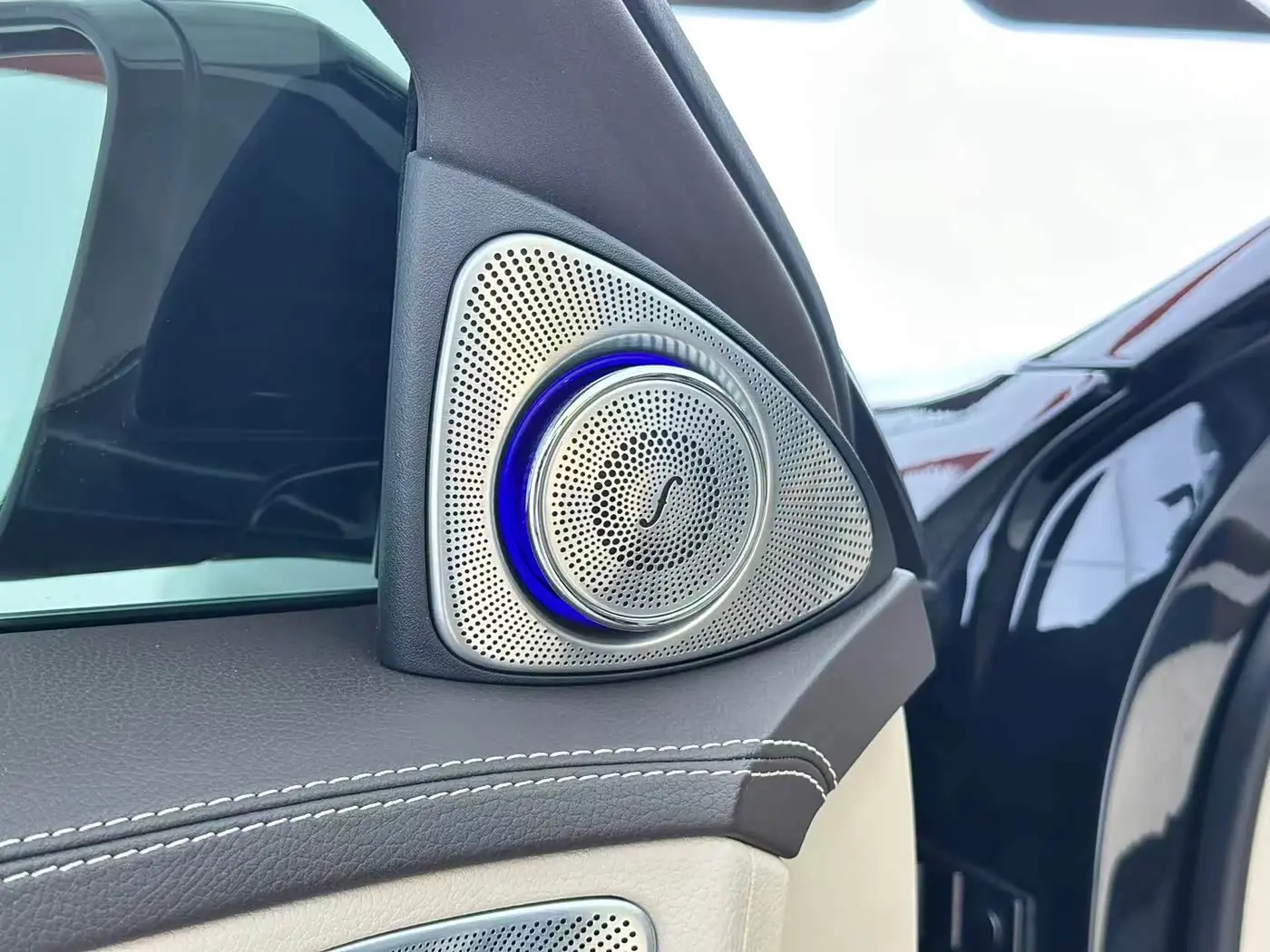 Mercedes-Benz S-Class 2020 — Photo 9/20