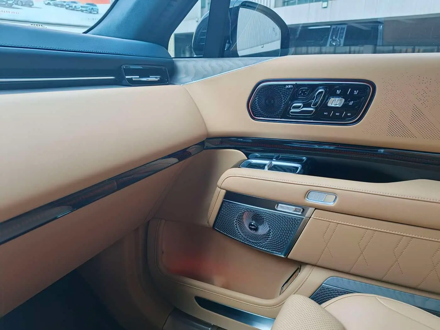 ZEEKR 9X 2026 — Photo 17/20