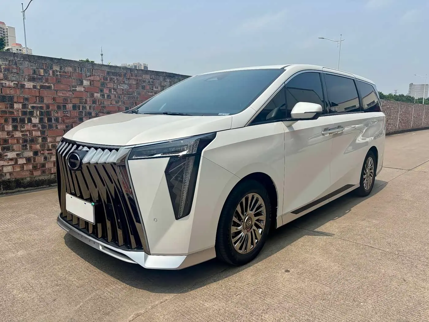 GAC Trumpchi Trumpchi M8 2024 — Şəkil 1/16