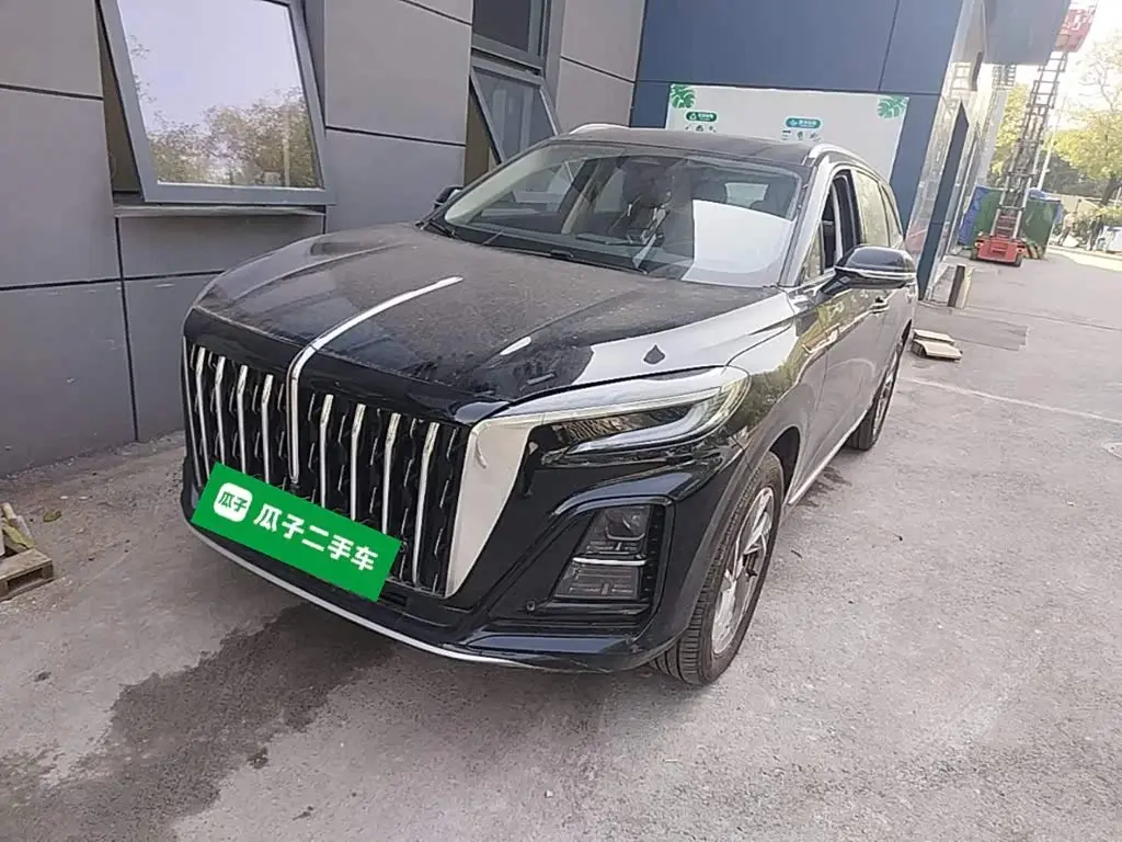 Hongqi HS3 PHEV 2025 — Фото 1/20