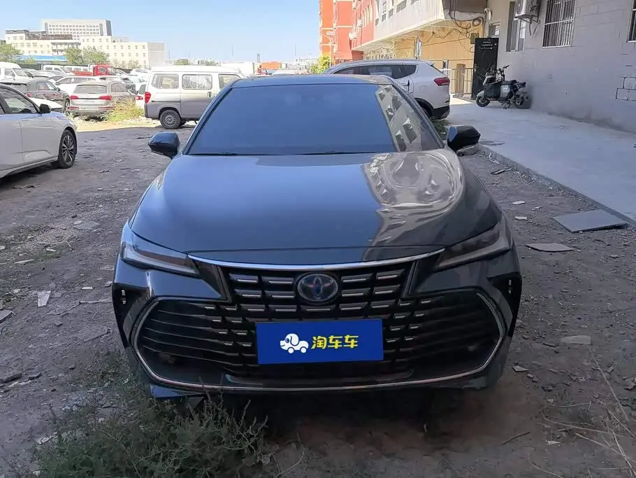 Toyota Avalon 2023 — Şəkil 2/16
