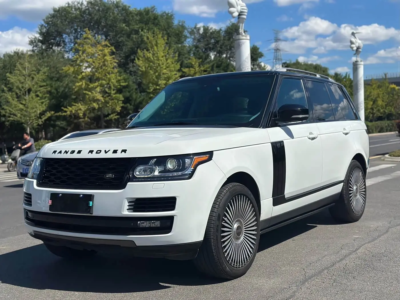 Land Rover Range Rover 2016 — Photo 2/15