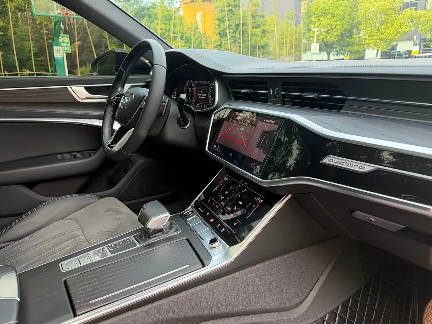 Audi A6L 2024 — Photo 9/16