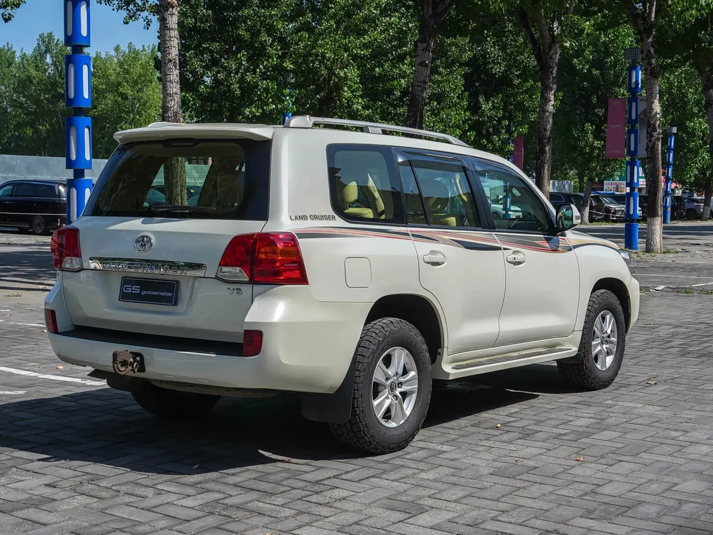 Toyota Land Cruiser 2016 — Photo 5/16