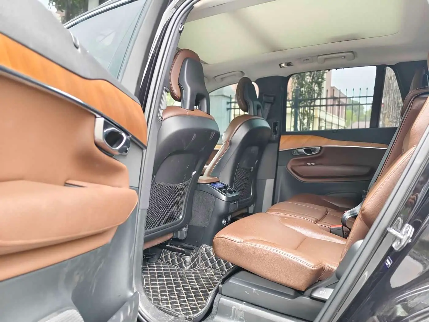 Volvo XC90 2020 — Photo 10/10