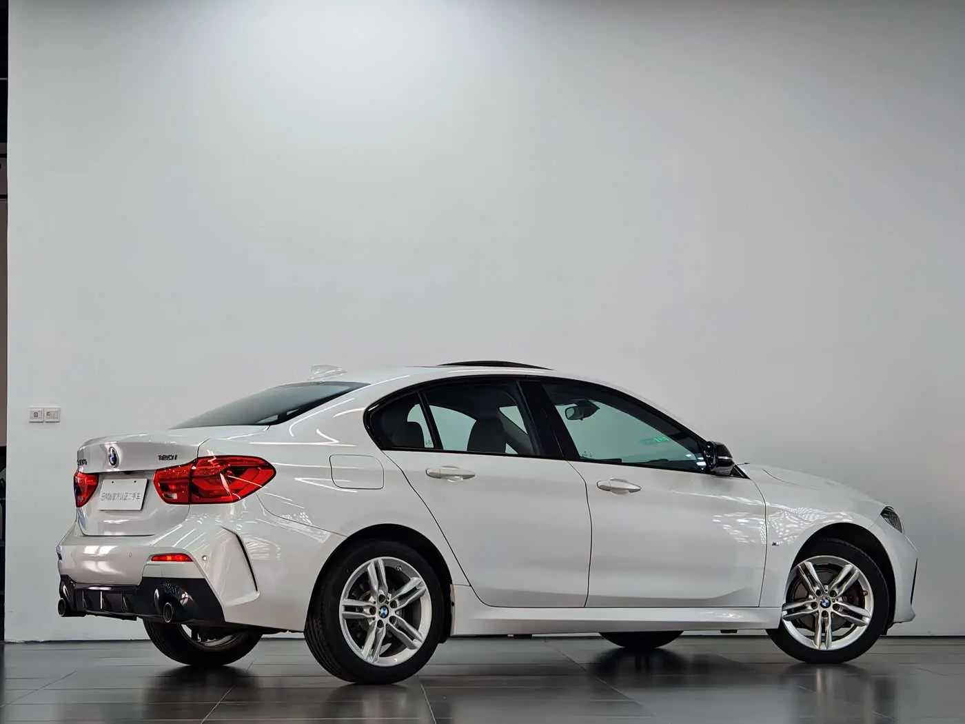 BMW 1 Series 2021 — Фото 4/20