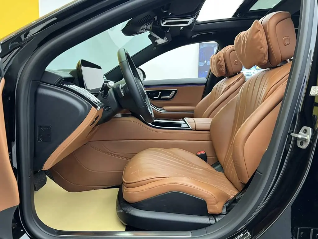 Mercedes-Benz S-Class 2024 — Photo 18/20