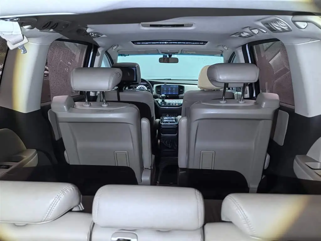 Honda Odyssey 2018 — Фото 17/20