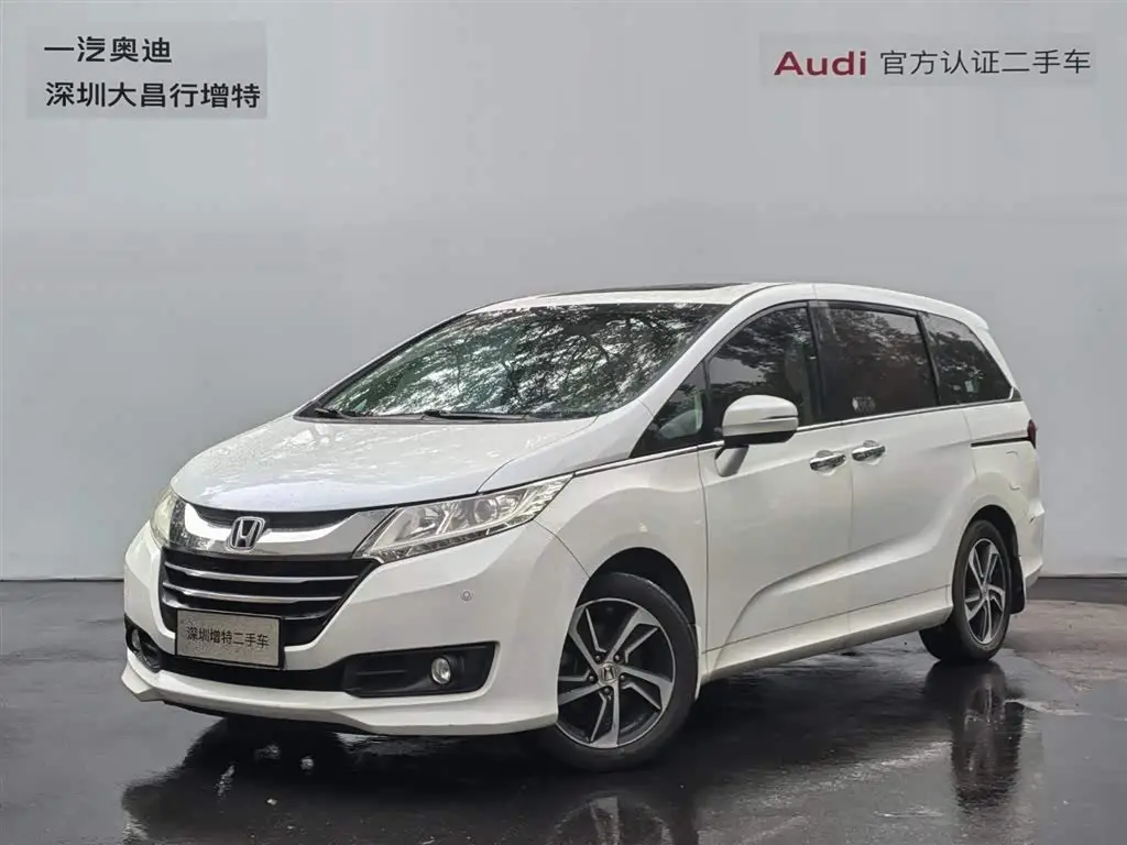 Honda Odyssey 2018 — Фото 1/20