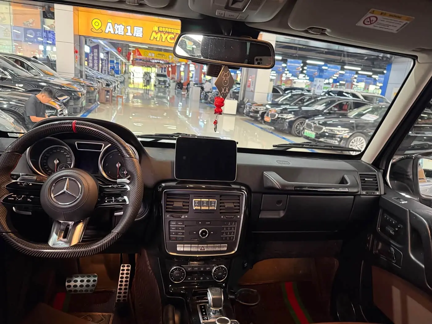 Mercedes-Benz G-Class 2017 — Photo 9/9