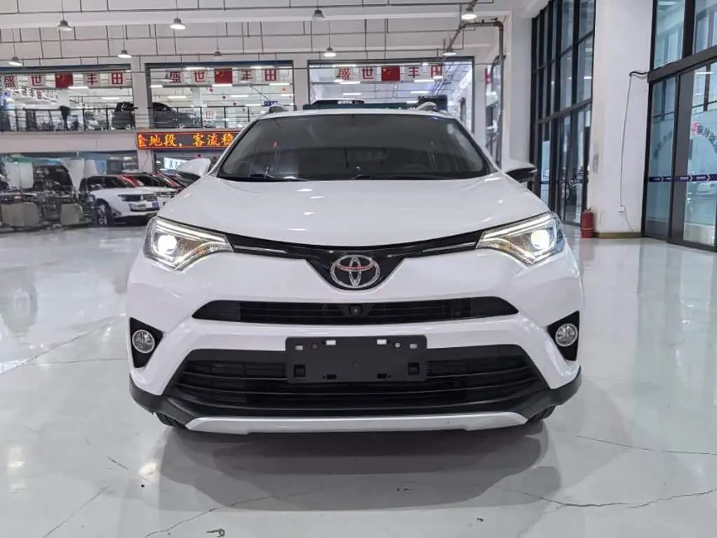 Toyota RAV4 Rongfang 2017 — Фото 2/15