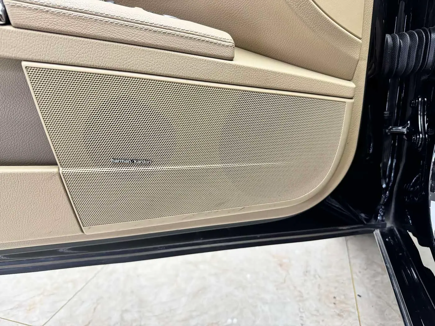 Mercedes-Benz S-Class 2010 — Photo 10/20