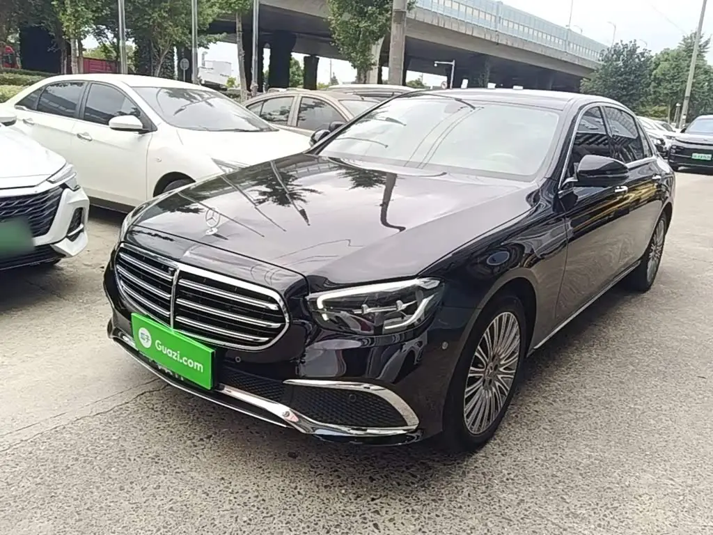 Mercedes-Benz E-Class 2023 — Photo 2/20
