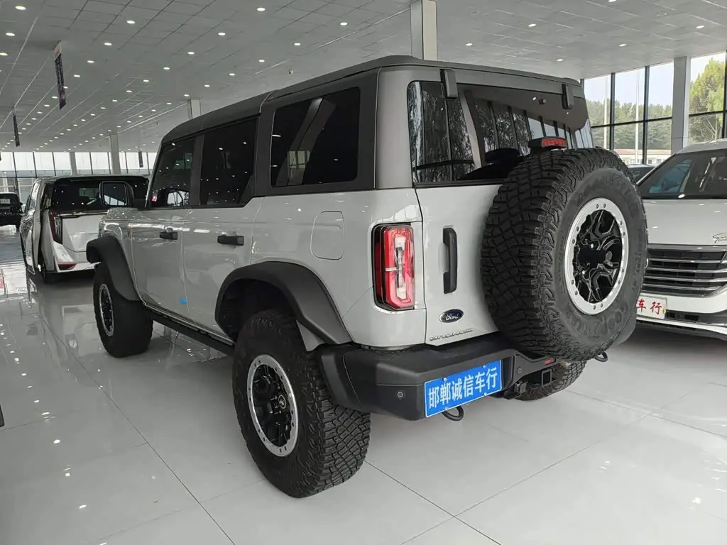Ford Bronco 2025 — Şəkil 6/16