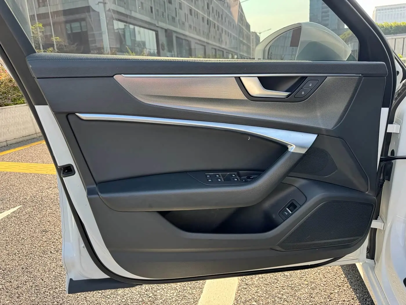 Audi A6L 2021 — Photo 7/15
