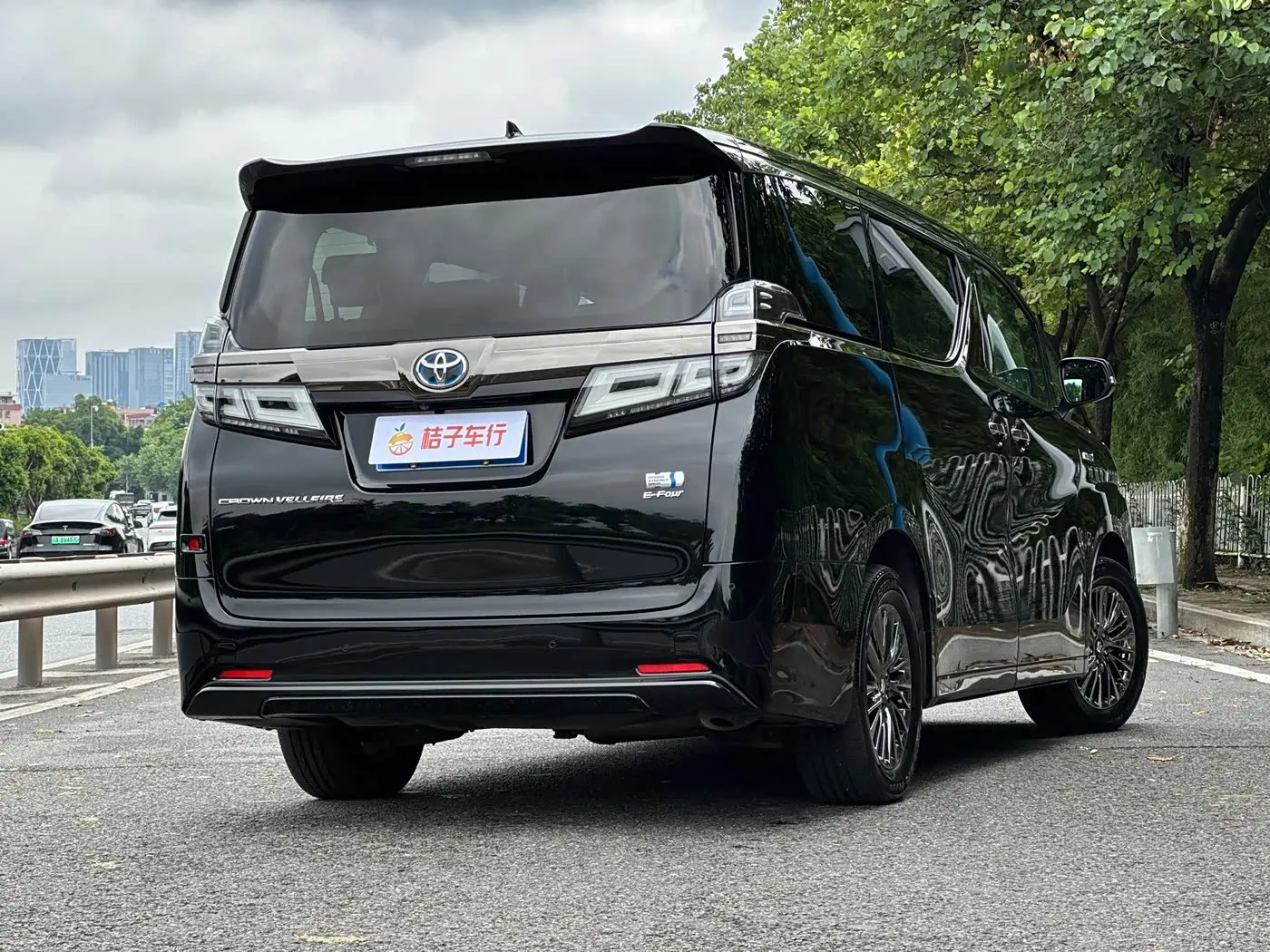 Toyota Vellfire 2023 — Photo 5/19
