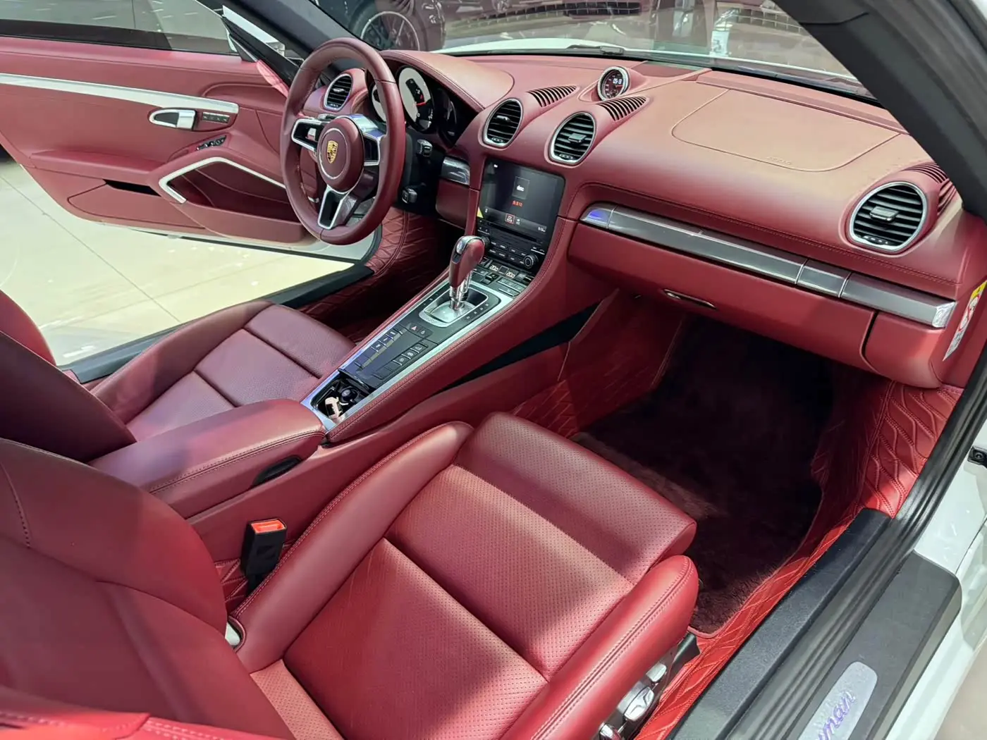 Porsche 718 2019 — Photo 5/15