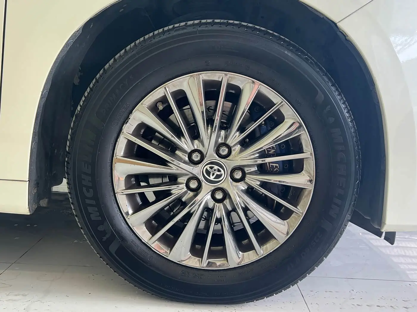 Toyota Alphard 2020 — Photo 7/20
