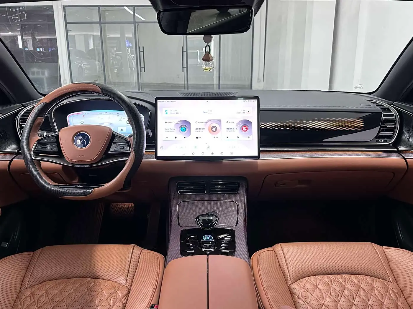 BYD Han 2022 — Photo 5/14