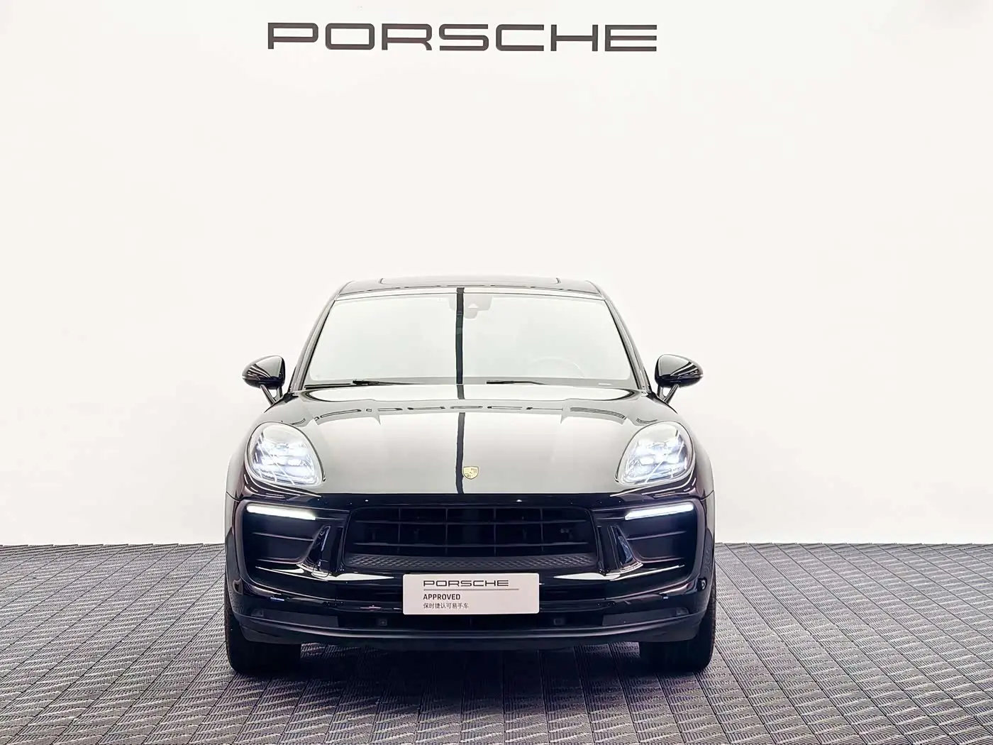 Porsche Macan 2023 — Фото 2/13