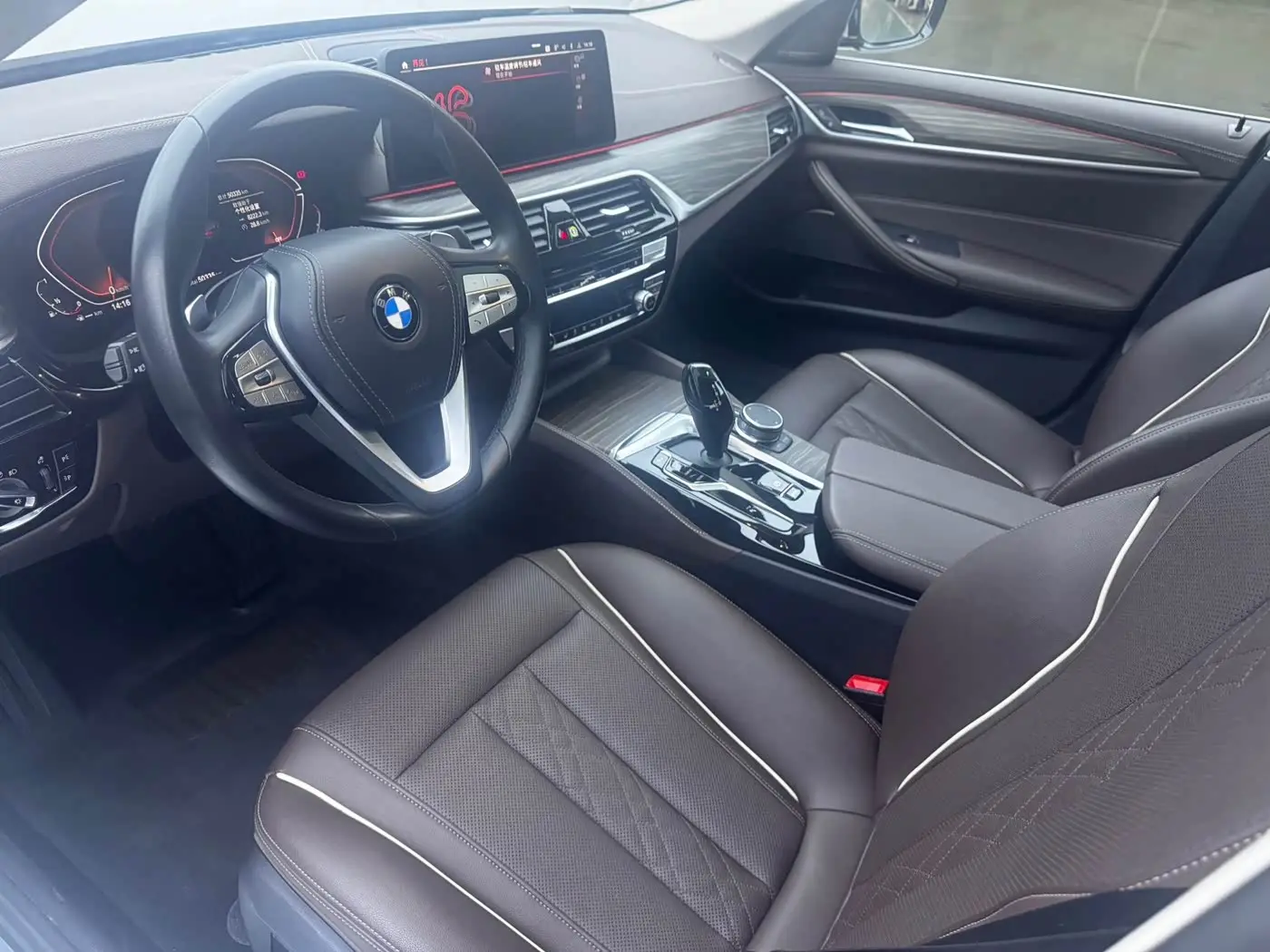 BMW 5 Series 2023 — Şəkil 8/11