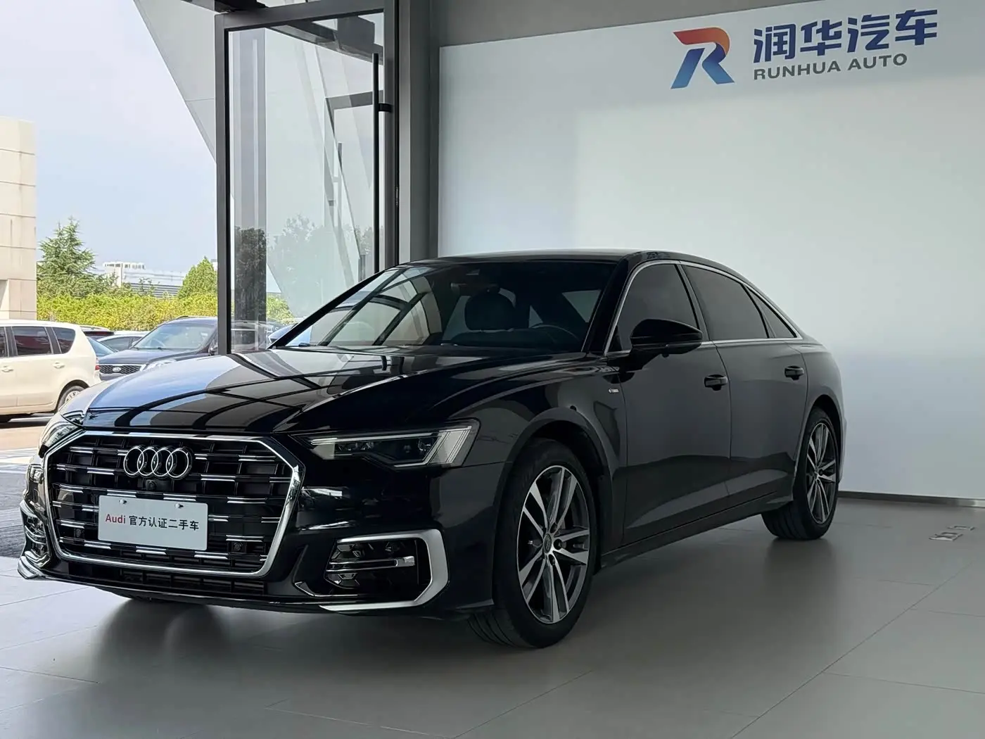Audi A6L 2020 — Фото 1/16
