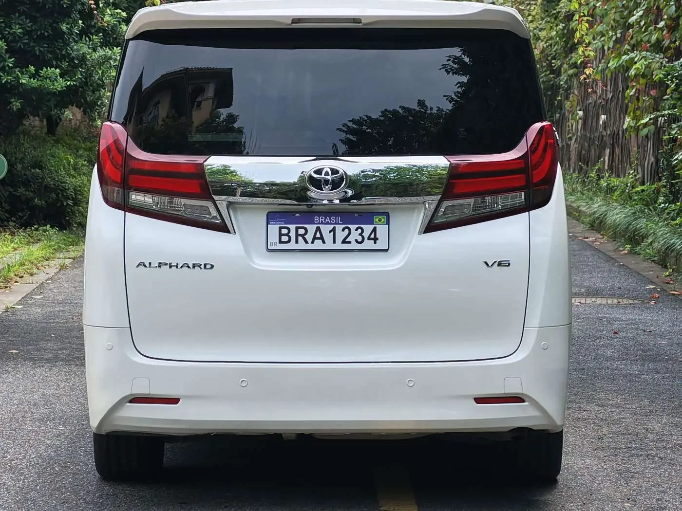 Toyota Alphard 2016 — Фото 10/11