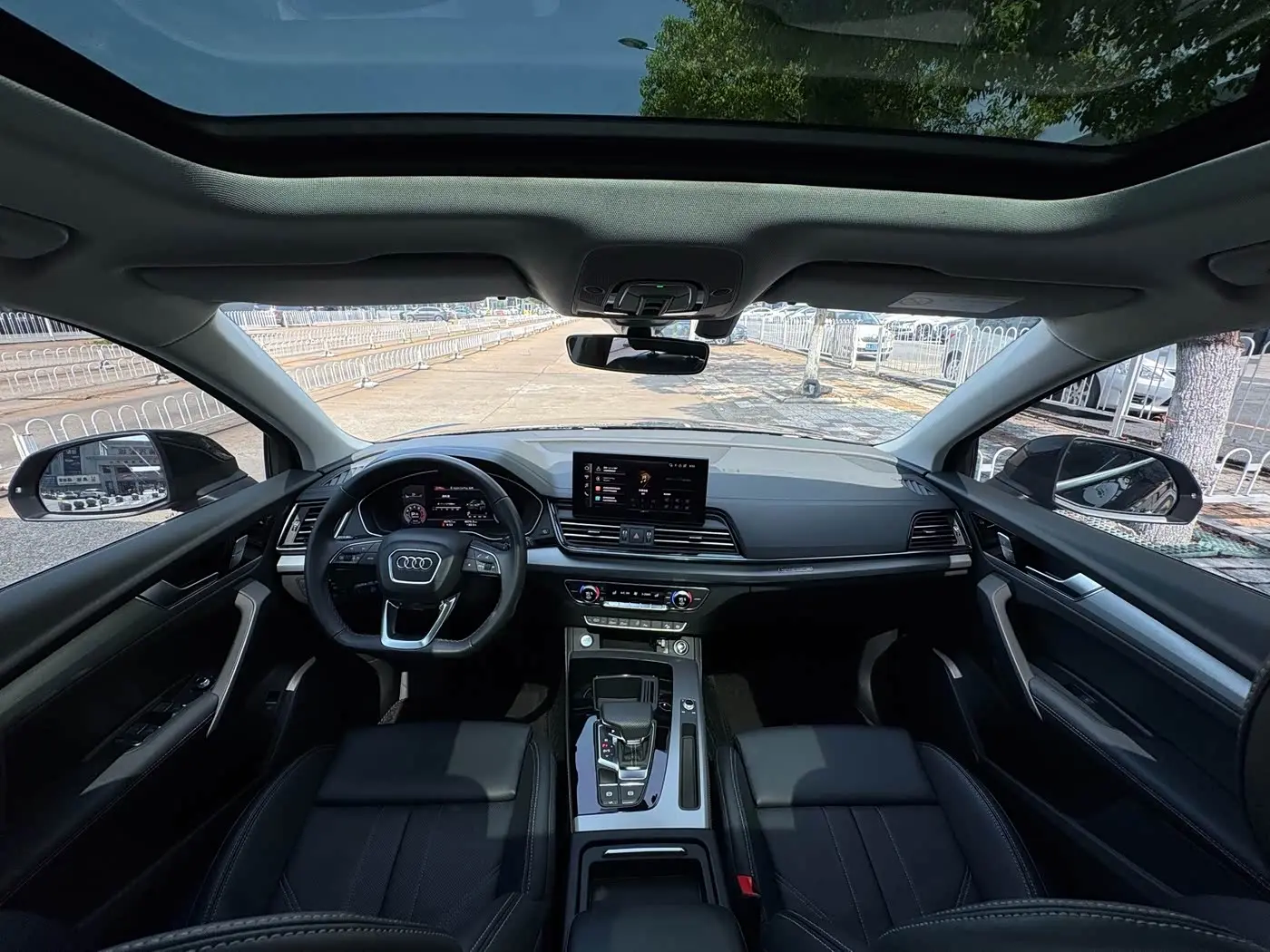 Audi Q5L 2025 — Şəkil 20/20