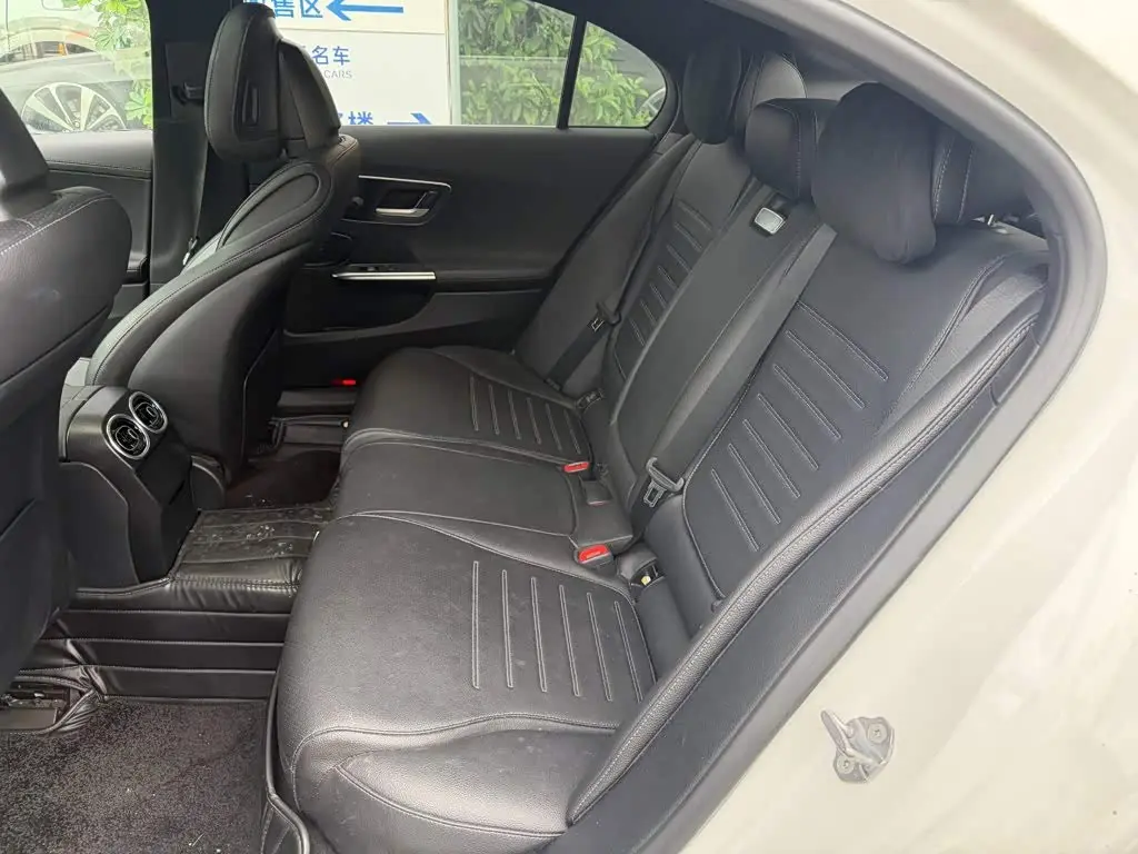 Mercedes-Benz C-Class 2022 — Фото 12/14