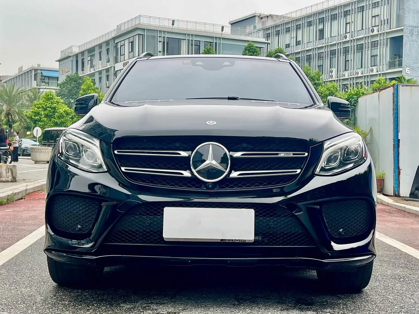 Mercedes-Benz GLE AMG 2018 — Photo 2/20