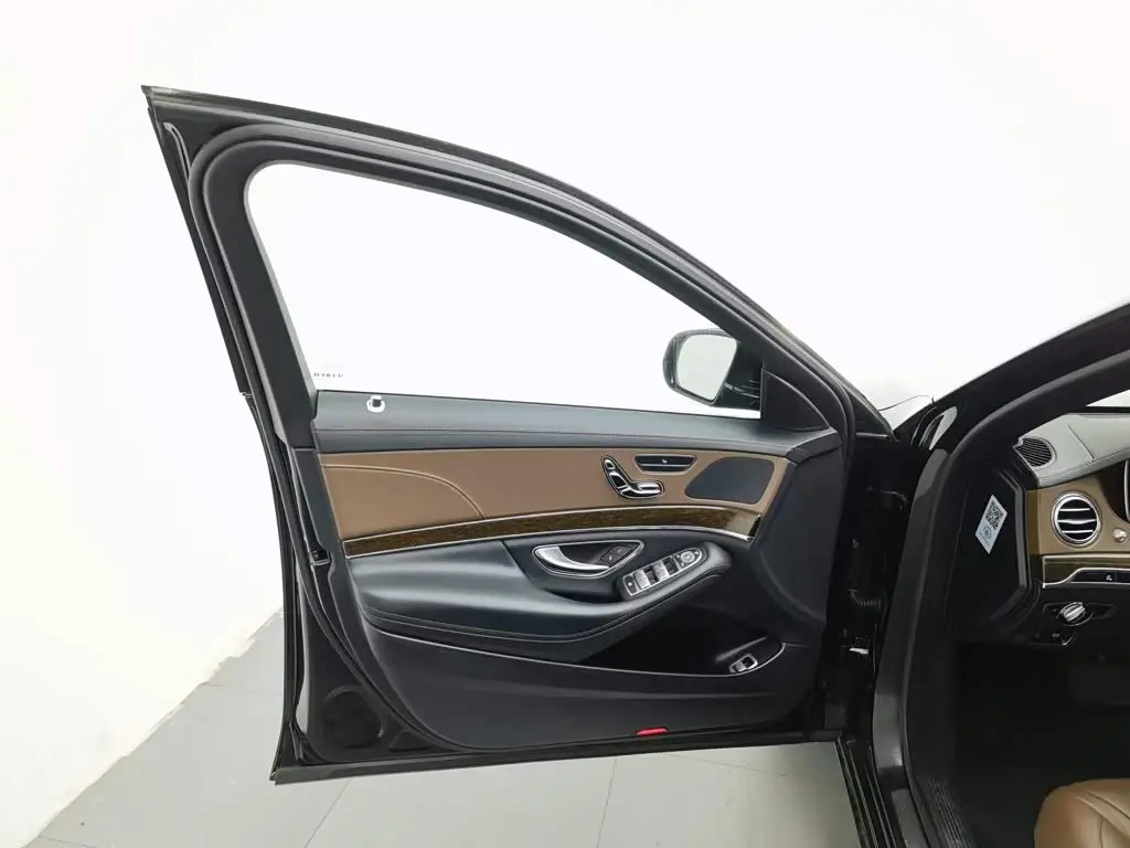 Mercedes-Benz S-Class 2015 — Photo 8/20