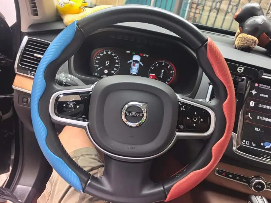 Volvo XC90 2019 — Photo 15/16