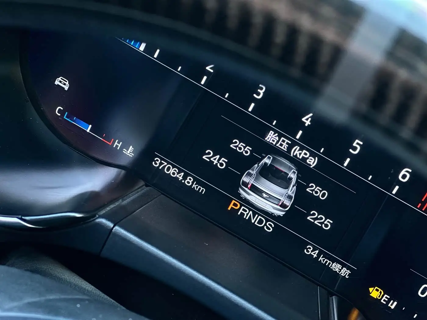 Ford Mustang 2021 — Photo 13/13