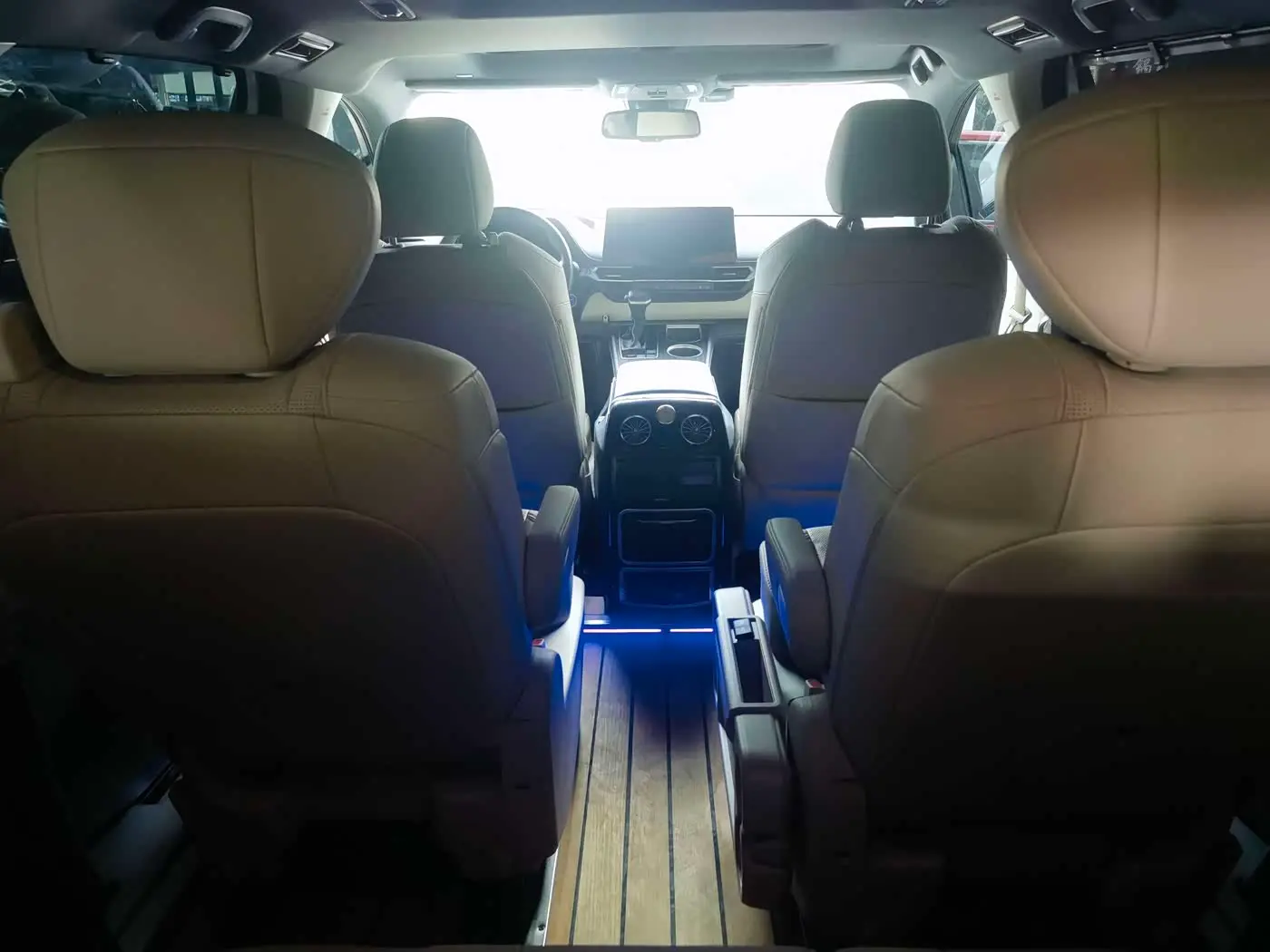 Toyota Sienna 2023 — Şəkil 14/16
