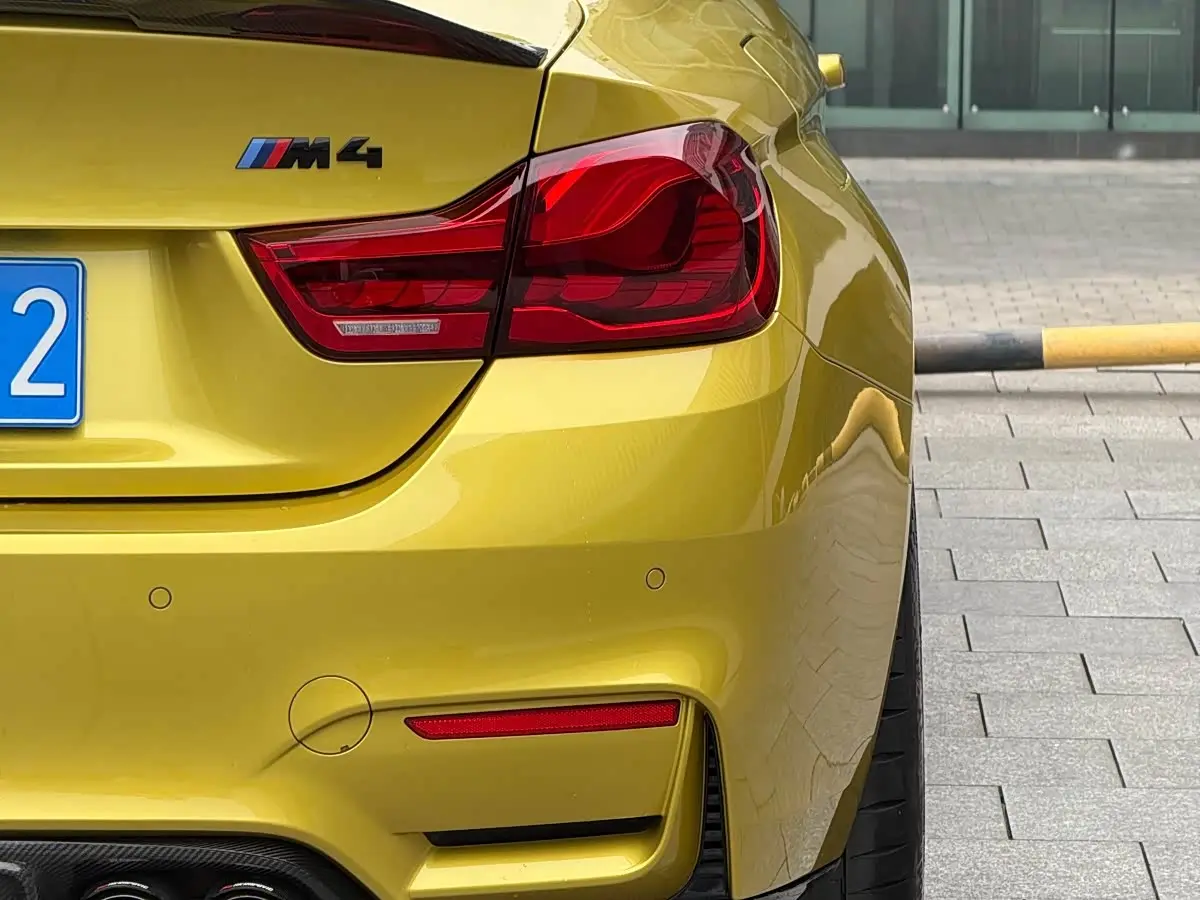 BMW M4 2017 — Photo 8/18