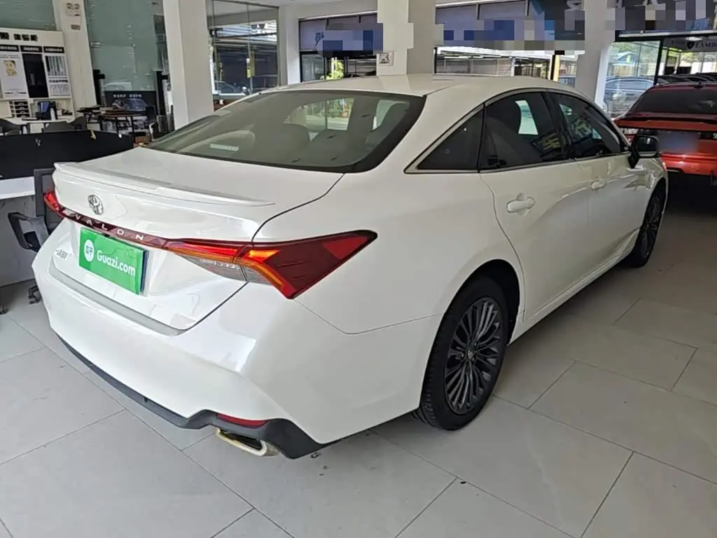 Toyota Avalon 2021 — Şəkil 7/20
