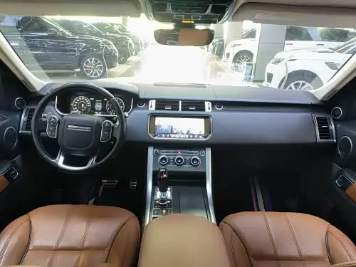 Land Rover Range Rover Sport 2018 — Photo 7/12