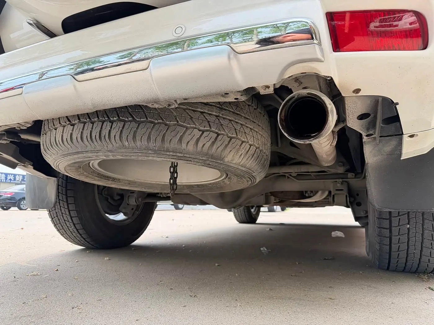 Toyota Prado 2012 — Photo 13/20